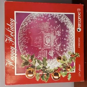 Arcoroc Happy Holiday Fireside 13" Tempered Glass Platter